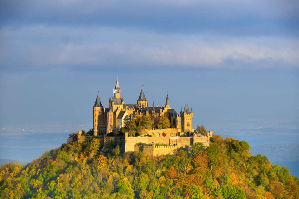 Vista del Castillo Hohenzollern desde el Zeller Horn (Bisingen, Alemania) - Fuente: DZT Francesco Carovillano
